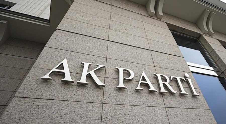 AK Parti'de İlçe Başkanı görevinden istifa etti