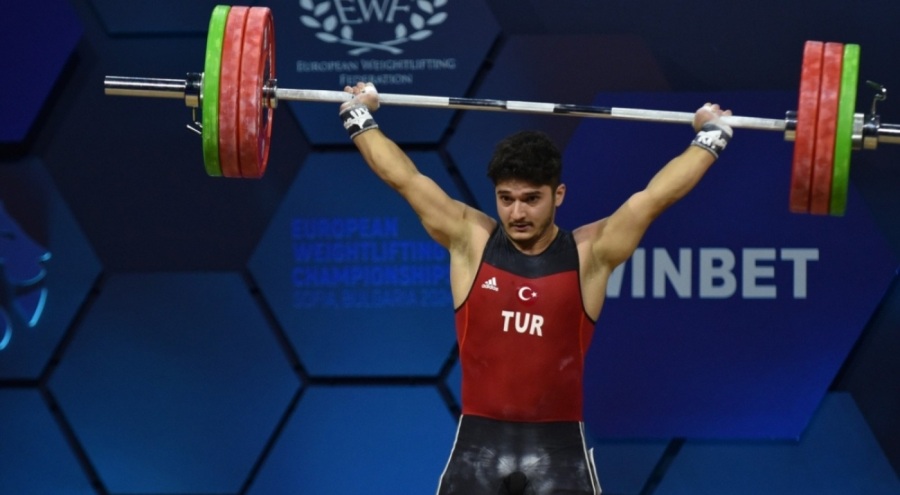 Milli halterci Muhammed Furkan Özbek'ten 2 gümüş madalya!