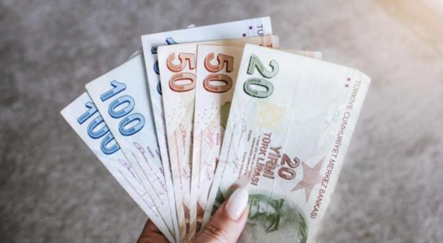 Emekli maaşlarına 8 bin TL seyyanen zam daha!