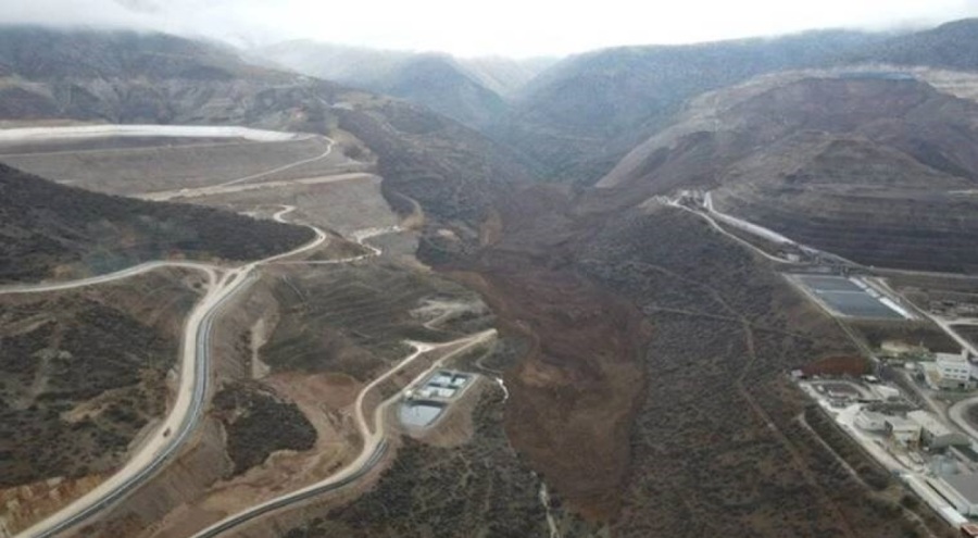 Toprak altında kalan işçilerin isimleri belli oldu!