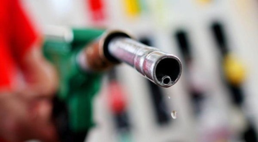 Akaryakıtta yeni dönem! Karta zam nakite indirim geliyor