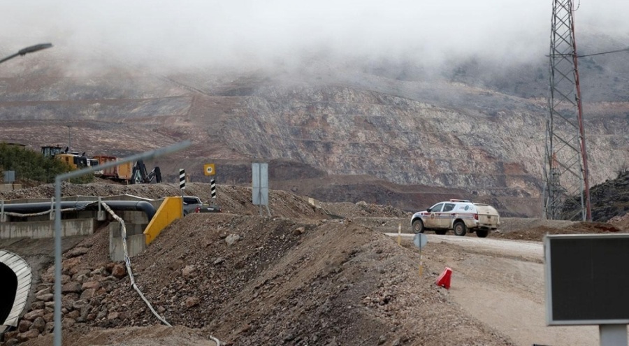 Erzincan'da kayıp işçileri arama çalışmaları 5'inci gününde sürüyor