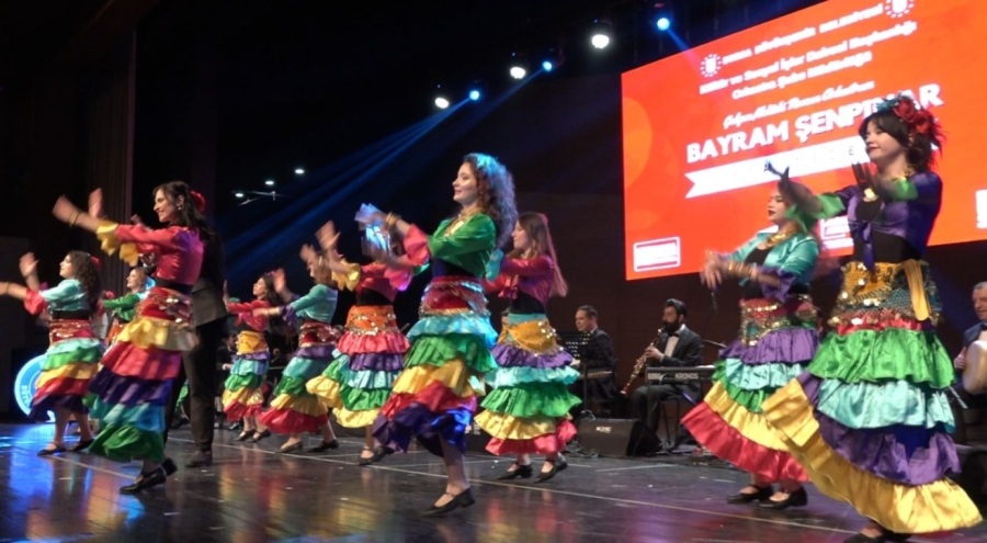Bursa Çalgıcı Mektebi Roman Orkestrası'ndan 'Bayram Şenpınar'a vefa gecesi konseri