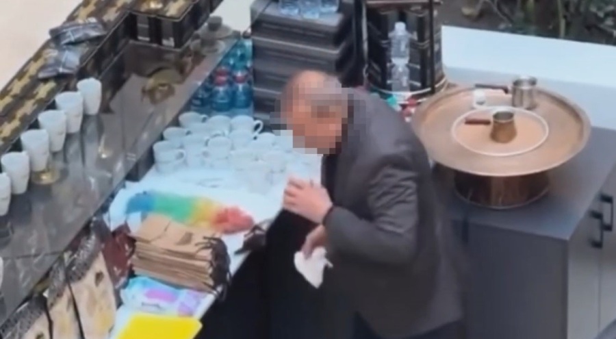 Kahve dükkanında fincana tüküren işletmeciden tepki: "İnsan harcamak bu kadar kolay mı?"