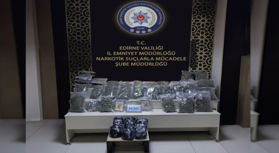 Kapıkule'de bir tırın yakıt deposunda uyuşturucu ele geçirildi