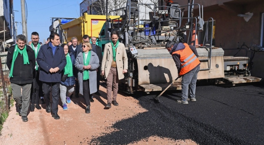 Bursa Osmangazi'de 2 bin 700 ton asfalt serimi yapıldı