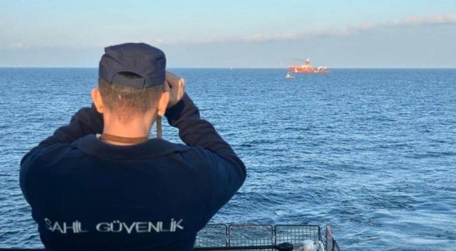 Marmara'da batan geminin mürettebatını arama çalışmasında 7'inci gün