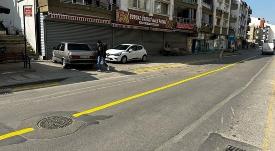 Yola fırlayan 10 yaşındaki çocuğa otomobil çarptı