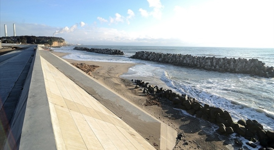 Japonya Sanayi Bakanı, Fukuşima'nın işletici firma yetkilileriyle görüştü