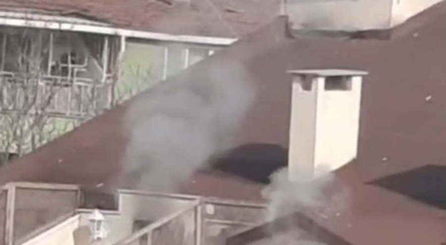 Dairede çıkan yangın korkuttu