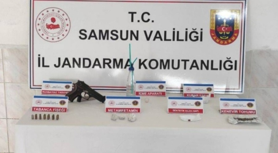 Samsun'da uyuşturucu operasyonu: 3 kişiye gözaltı