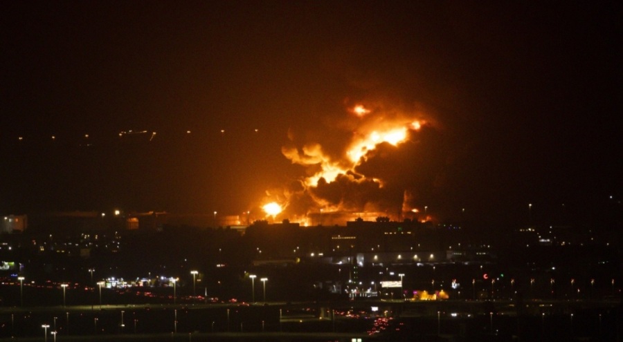 Husiler: ABD ile İngiltere Hudeyde'yi 11 kez vurdu