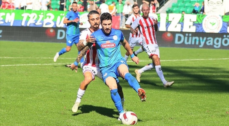 Samsunspor, Süper Lig'de yarın Çaykur Rizespor'u konuk edecek