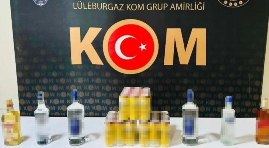 Lüleburgaz'da şişelerce gümrük kaçağı içki ele geçirildi