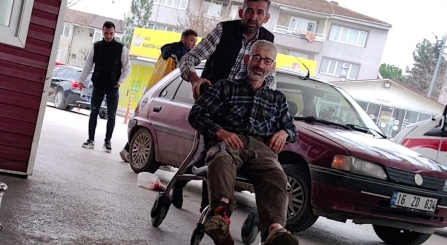 Bursa'da testere ile odun keserken bacağını kesti