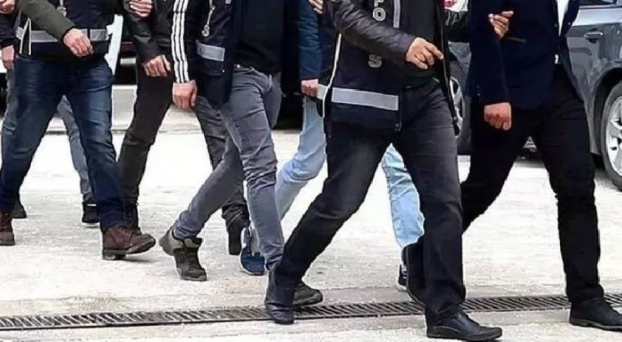 Yunanistan'a kaçmaya çalışırken yakalandılar