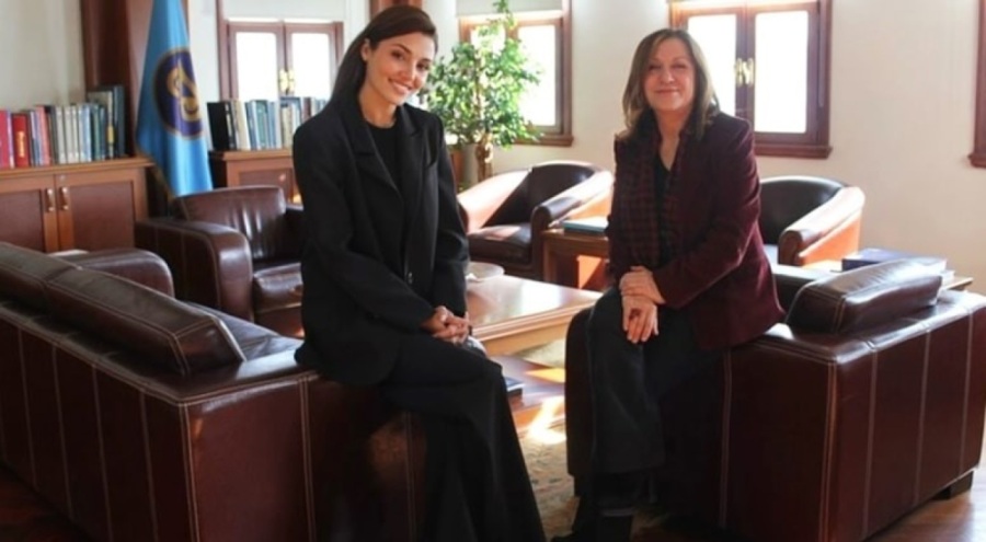 Rektörden Hande Erçel'e övgü dolu sözler