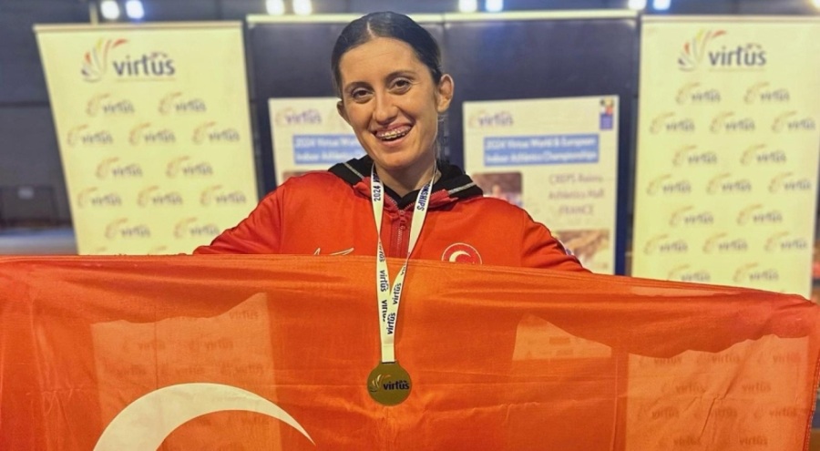 Milli atlet Fatma Damla Altın, Dünya şampiyonu oldu