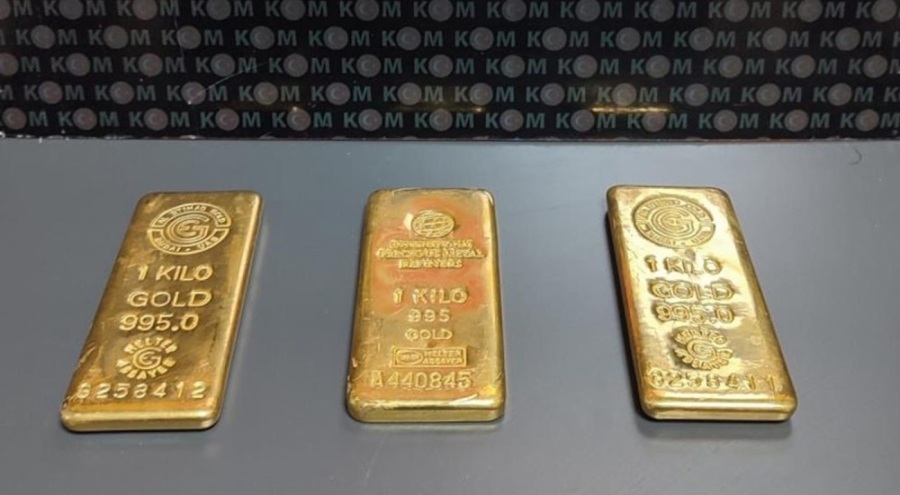 Yasa dışı yollarla yurda getirilen külçe altın ele geçirildi