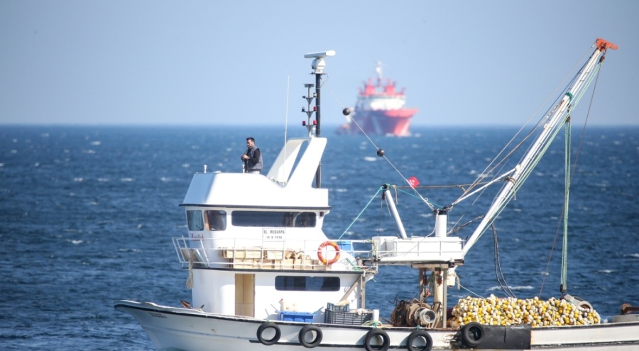 Marmara Denizi'nde batan geminin mürettebatını arama çalışmaları sürüyor