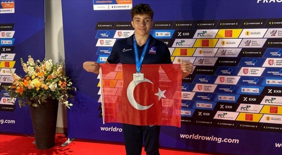 Milli para kürekçi Bozkurt'tan iki madalya daha