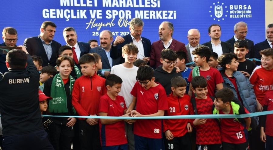Bursa'da Büyükşehir Gençlik ve Spor Merkezi'nin açılışı yapıldı