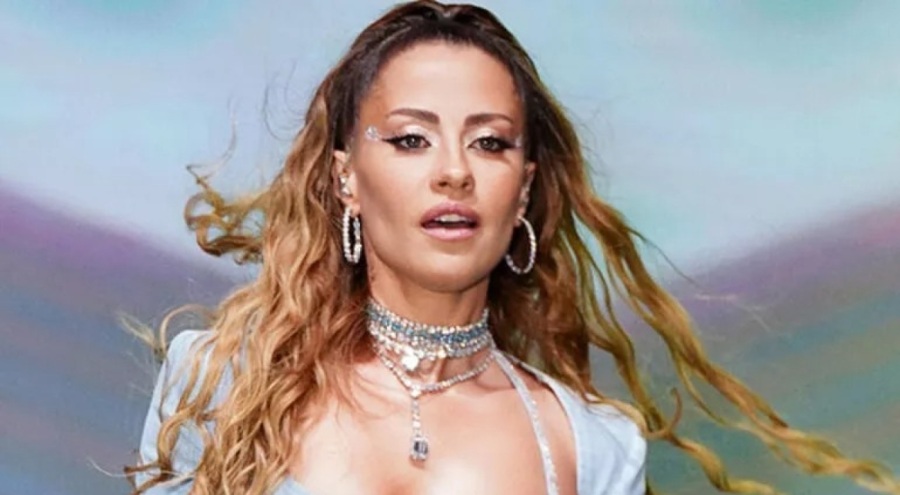 Derya Uluğ tepkilerin hedefinde!