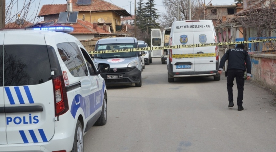 Konya'da dehşet... Satırla öldürülmüş halde bulundu!