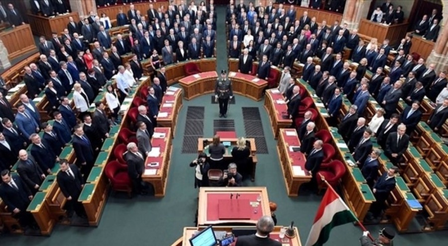 Macaristan'dan İsveç'e NATO onayı