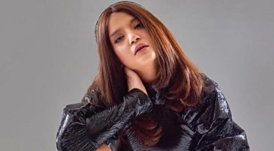 Feyza Civelek'in kombini dalga konusu oldu!