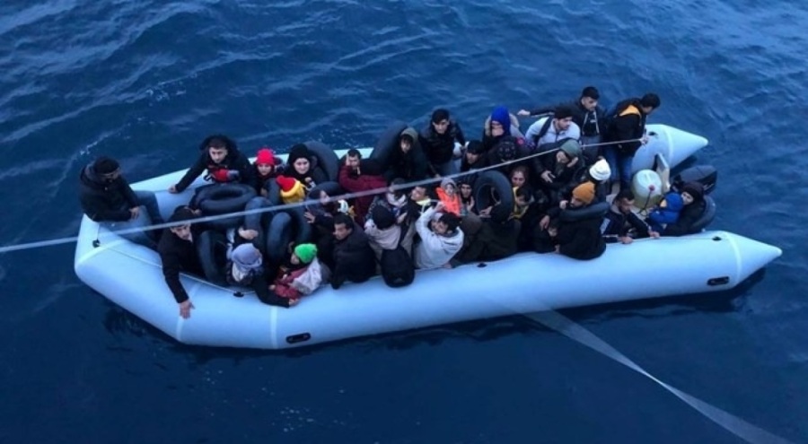 351 kaçak göçmen yakalandı, 3 organizatör tutuklandı