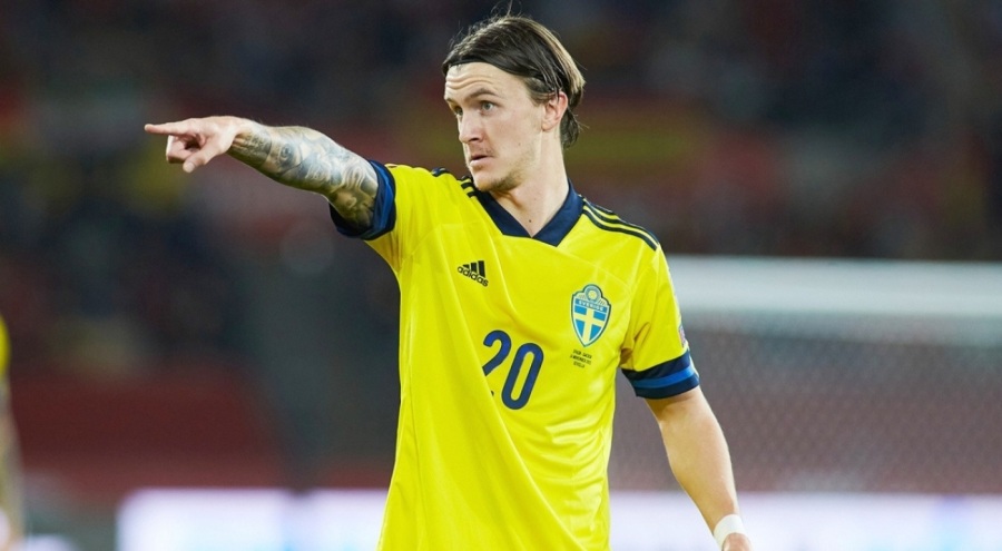 İsveçli milli futbolcudan kötü haber! Solunum cihazına bağlandı