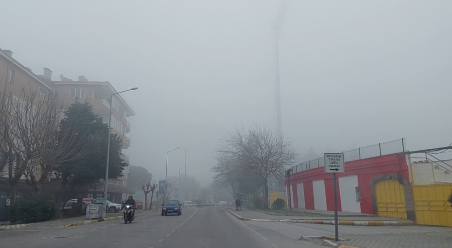 Balıkesir'i yoğun sis kapladı
