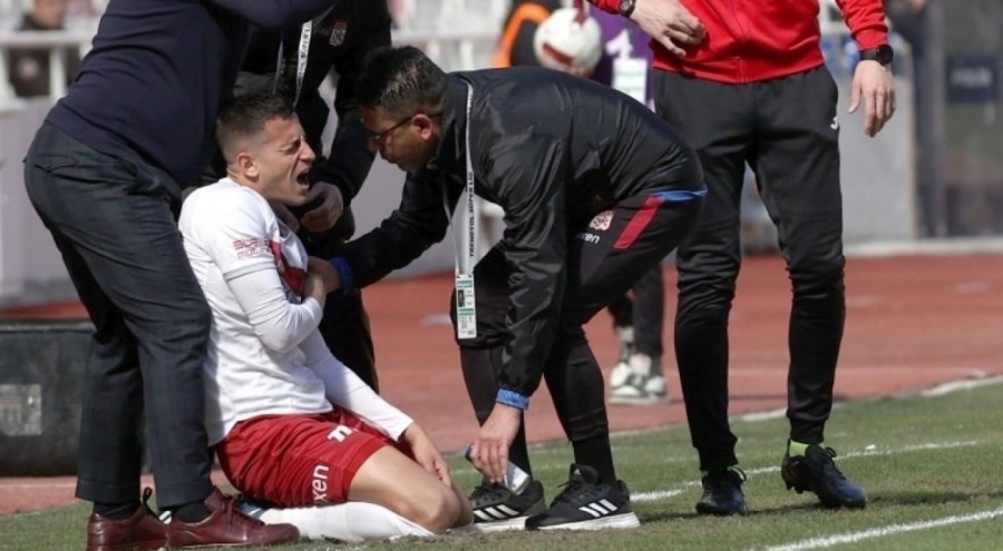 Sivasspor'da Bartuğ Elmaz'ın son durumu belli oldu