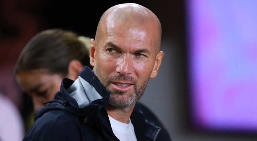 Manchester United, Zinedine Zidane'ın peşinde!