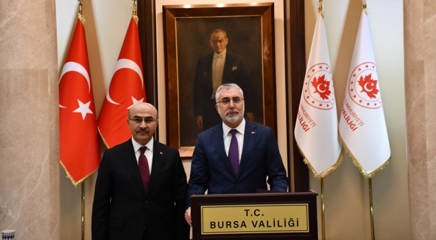 Bakan Işıkhan, Bursa'da Sosyal Destek Çekleri Lansmanı ve Protokolü İmza Töreni'ne katıldı
