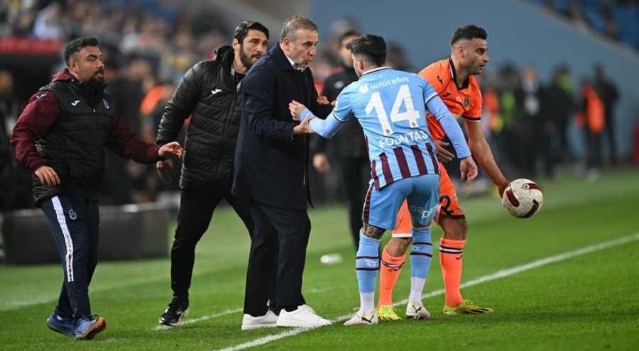 Trabzonspor Teknik Direktörü: Hedeflerimize doğru ilerlemeye devam ediyoruz