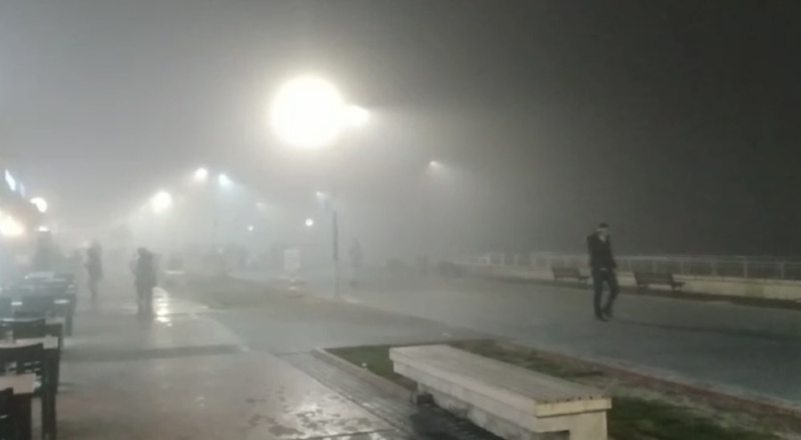 Mudanya'da yoğun sis etkisini gösterdi! Göz gözü görmez hale geldi