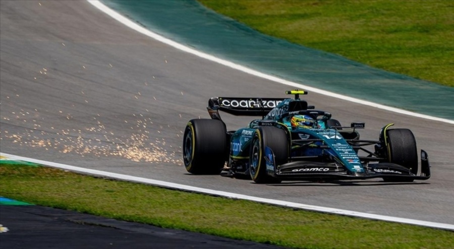 Büyük Britanyalı pilotların başı çektiği Formula 1'de en yaşlı sürücü Alonso