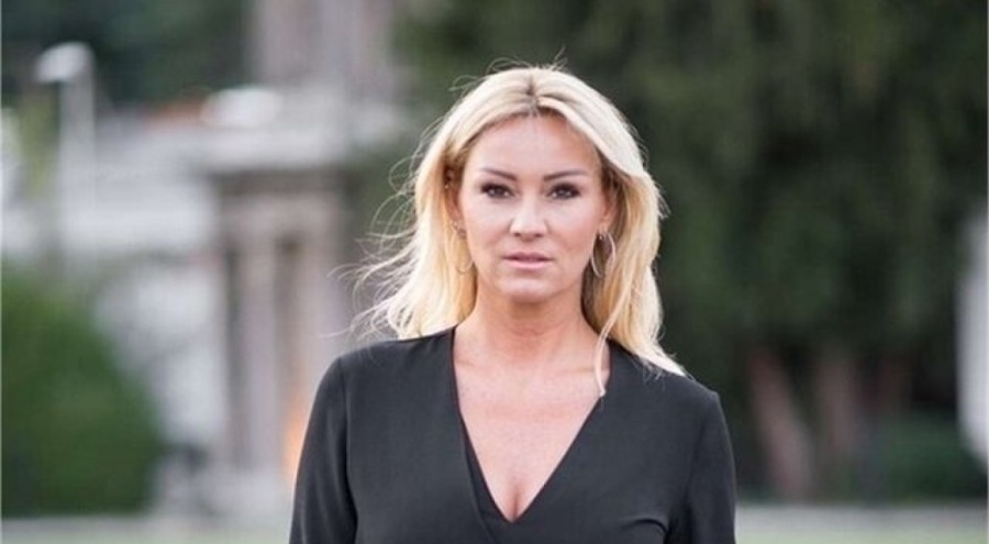 Pınar Altuğ'un seçim bayrağı isyanı!