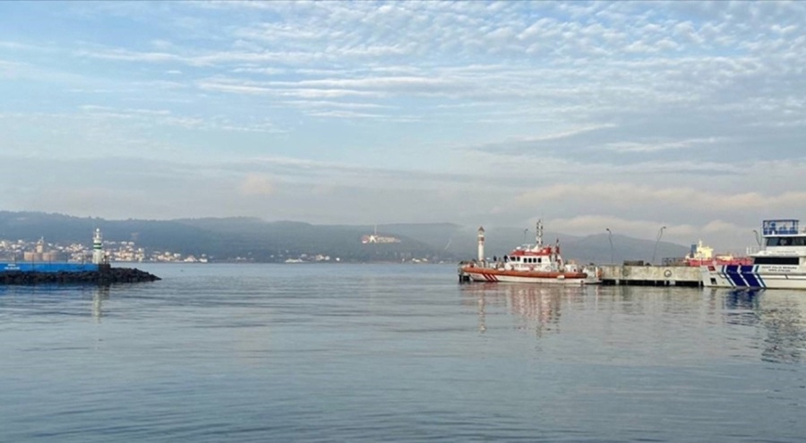 Çanakkale Boğazı transit gemilere kapatıldı