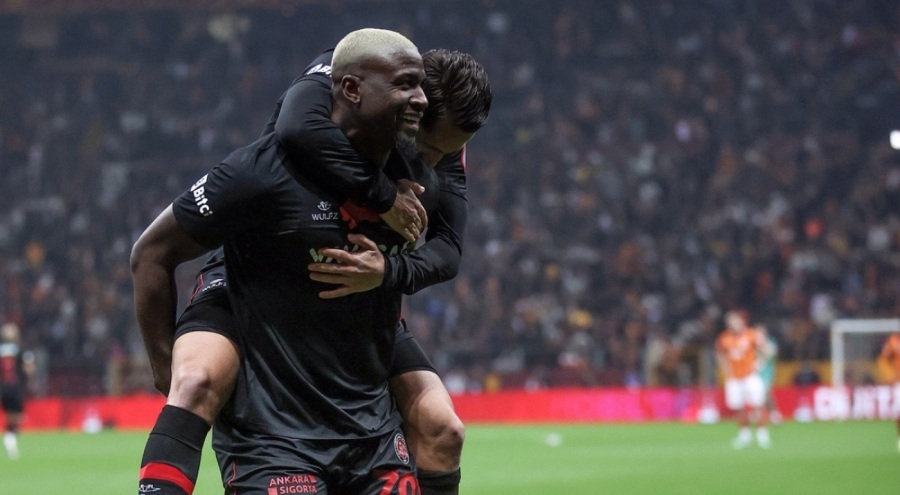 Galatasaray, Türkiye Kupası'na çeyrek finalde elendi