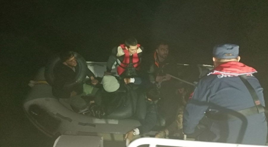 Ayvalık açıklarında 45 kaçak göçmen yakalandı