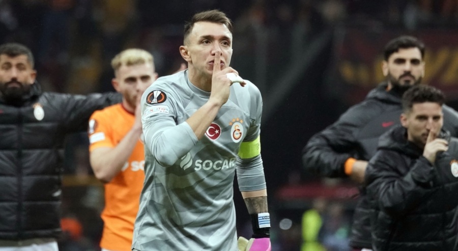 Beşiktaş derbilerinin en deneyimlisi Muslera