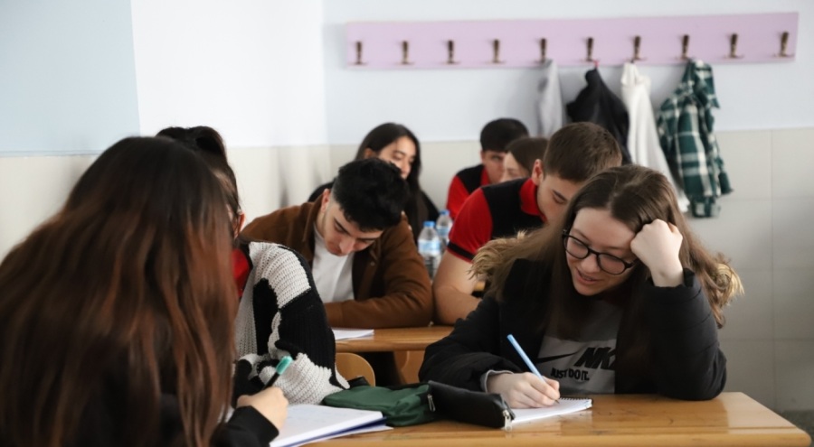 Bursa'dan Van'a uzanan mektup kardeşliği üçüncü yılında