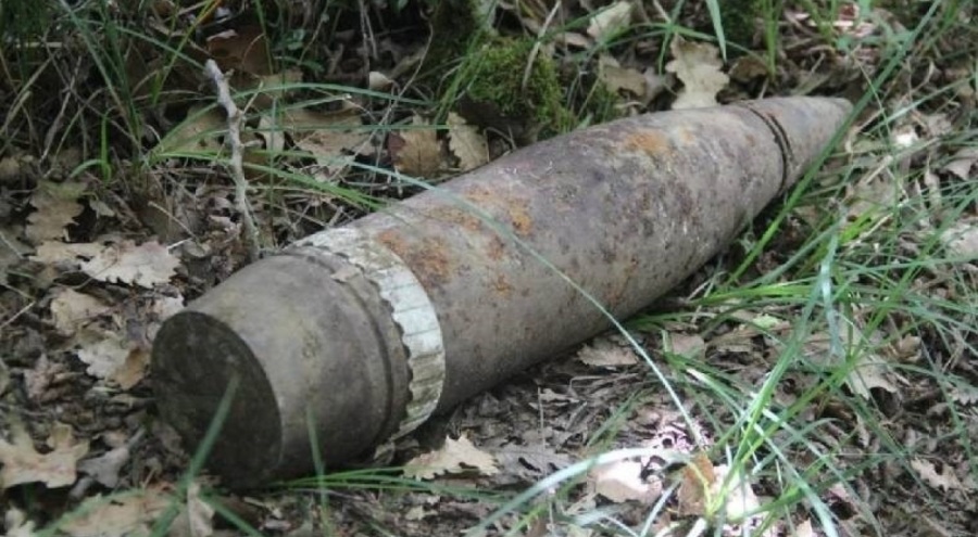 Kaçak silah imalathanesinde top mermisi bulundu