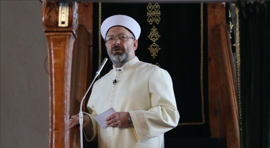 Diyanet'ten 'zararlı alışkanlıklar' hutbesi