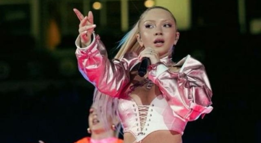 Ece Seçkin o yoruma kayıtsız kalamadı!