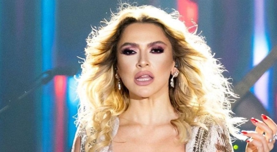 Hadise kıpkırmızı elbisesiyle kalça dansı yaptı, sosyal medya yıkıldı