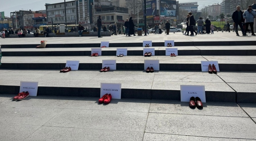 Bursa'da katledilen kadınlar anıldı